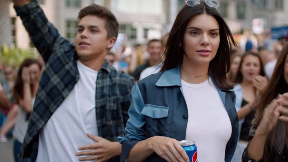Jenner Kendall screen reklama pepsi