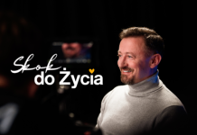 Zdjęcie Adama Małysza z logiem akcji "Skok do Życia"